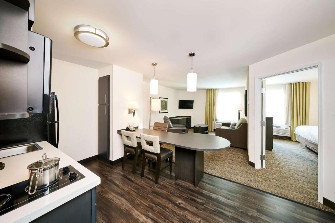 Sonesta Simply Suites Denver West Federal Center Lakewood Eksteriør billede