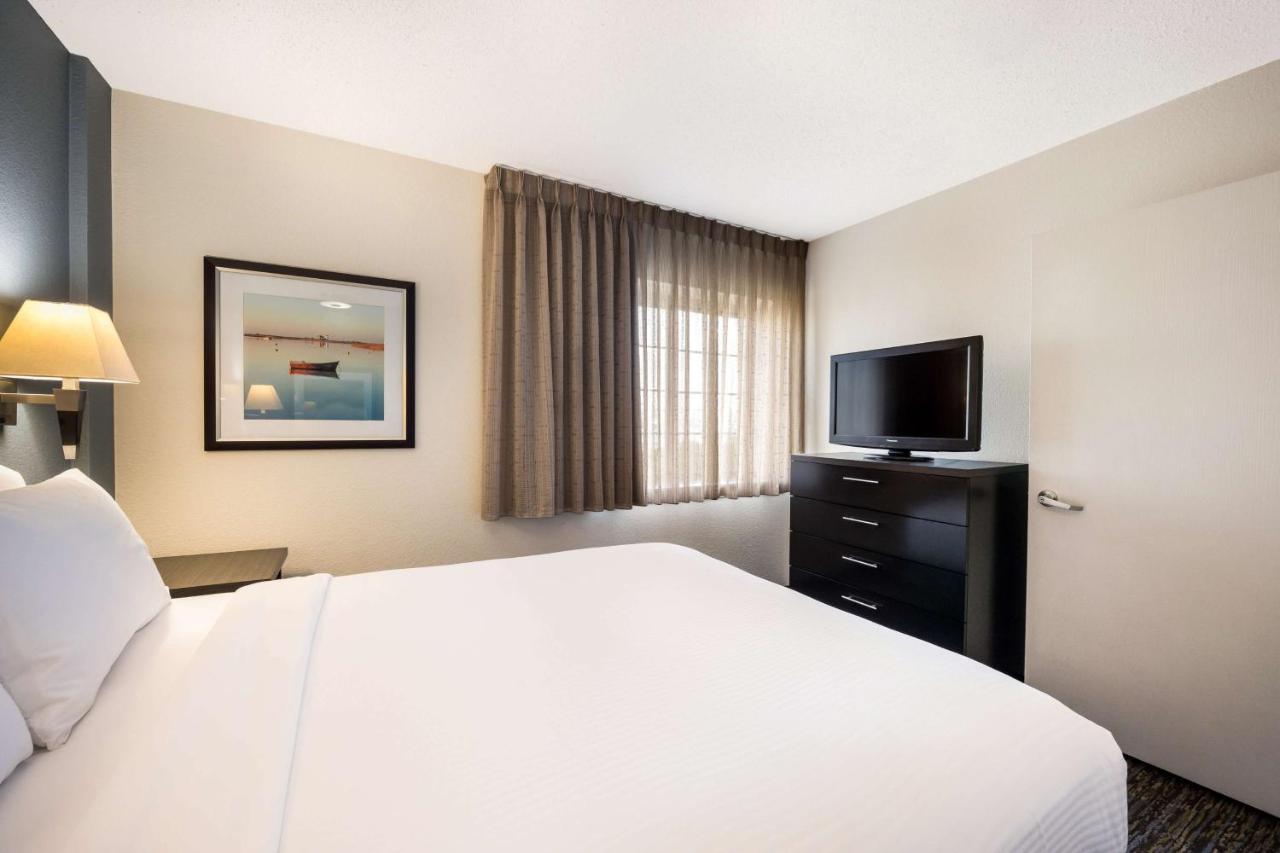 Sonesta Simply Suites Denver West Federal Center Lakewood Eksteriør billede